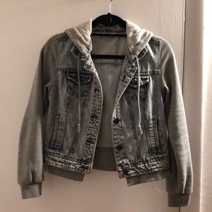 Jean and fleece jacket